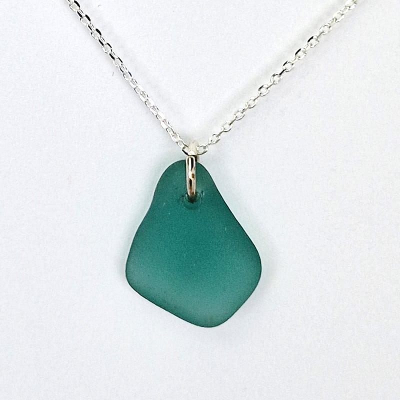 Callaina Sea Glass Necklace close-up